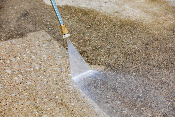 Best Pool Deck Cleaning  in Harper, TX